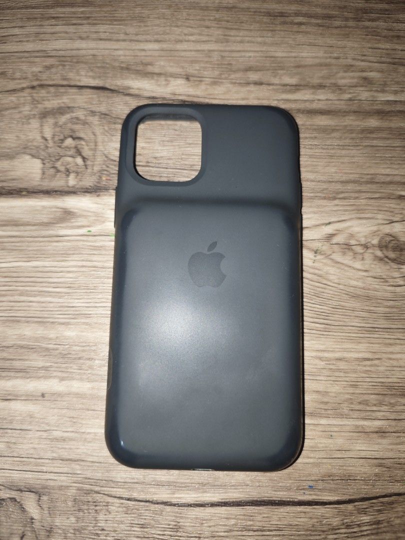 iphone 11 case battery pack (Category: Cases & Sleeves) located in Angeles City. Submitted by lokloklok122409 (Listing ID 1430048497, Image 1). Description: fs: bigay lang and di ako naka ip.