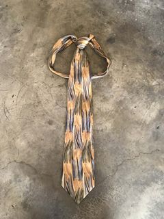(Category: ) located in . Submitted by modesthrift (Listing ID 1430210317, Image 1). Description: .