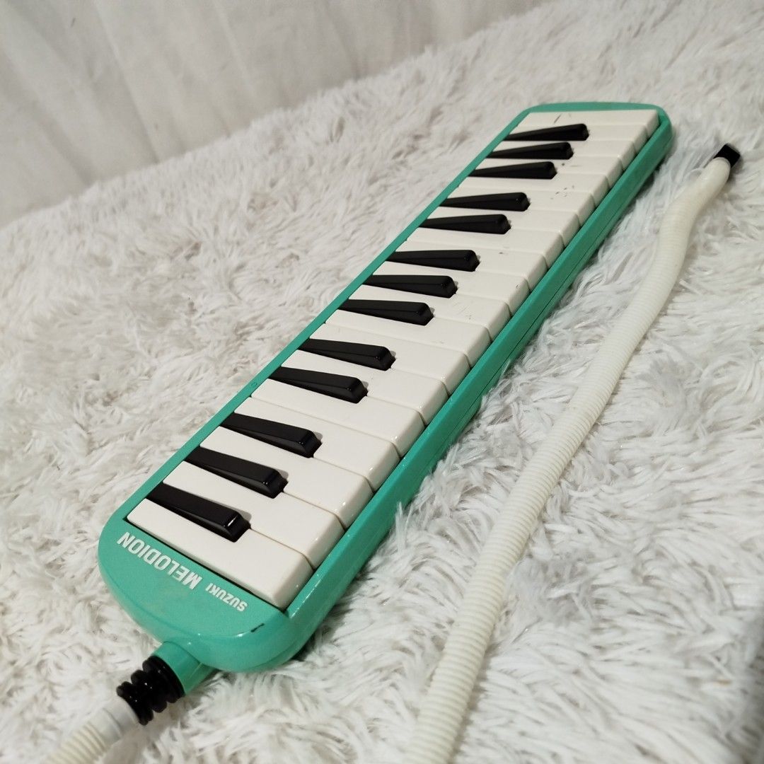 Japan Suzuki Melodion Tested ok (Category: Musical Instruments) located in Bulacan. Submitted by amarijapansurplus (Listing ID 1430141248, Image 3). Description: Japan Suzuki Melodion Tested ok 📌as is 📌What u see is what u get 📌First to pay basis 📌Auto pass sa COD iwas scam sa part ko 📌MOP: GCASH 📌MOD: Pick-up, Lalamove (motorcycle) or J&T/Flash Express 📌Loc. Panginay, Balagtas, Bulacan 🇯🇵AMARI Japan Surplus🇯🇵.
