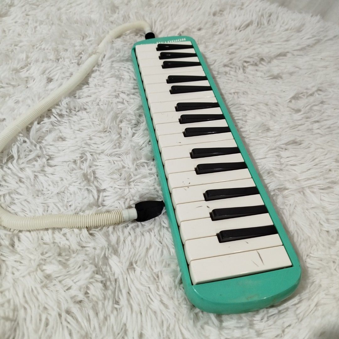 Japan Suzuki Melodion Tested ok (Category: Musical Instruments) located in Bulacan. Submitted by amarijapansurplus (Listing ID 1430141248, Image 2). Description: Japan Suzuki Melodion Tested ok 📌as is 📌What u see is what u get 📌First to pay basis 📌Auto pass sa COD iwas scam sa part ko 📌MOP: GCASH 📌MOD: Pick-up, Lalamove (motorcycle) or J&T/Flash Express 📌Loc. Panginay, Balagtas, Bulacan 🇯🇵AMARI Japan Surplus🇯🇵.