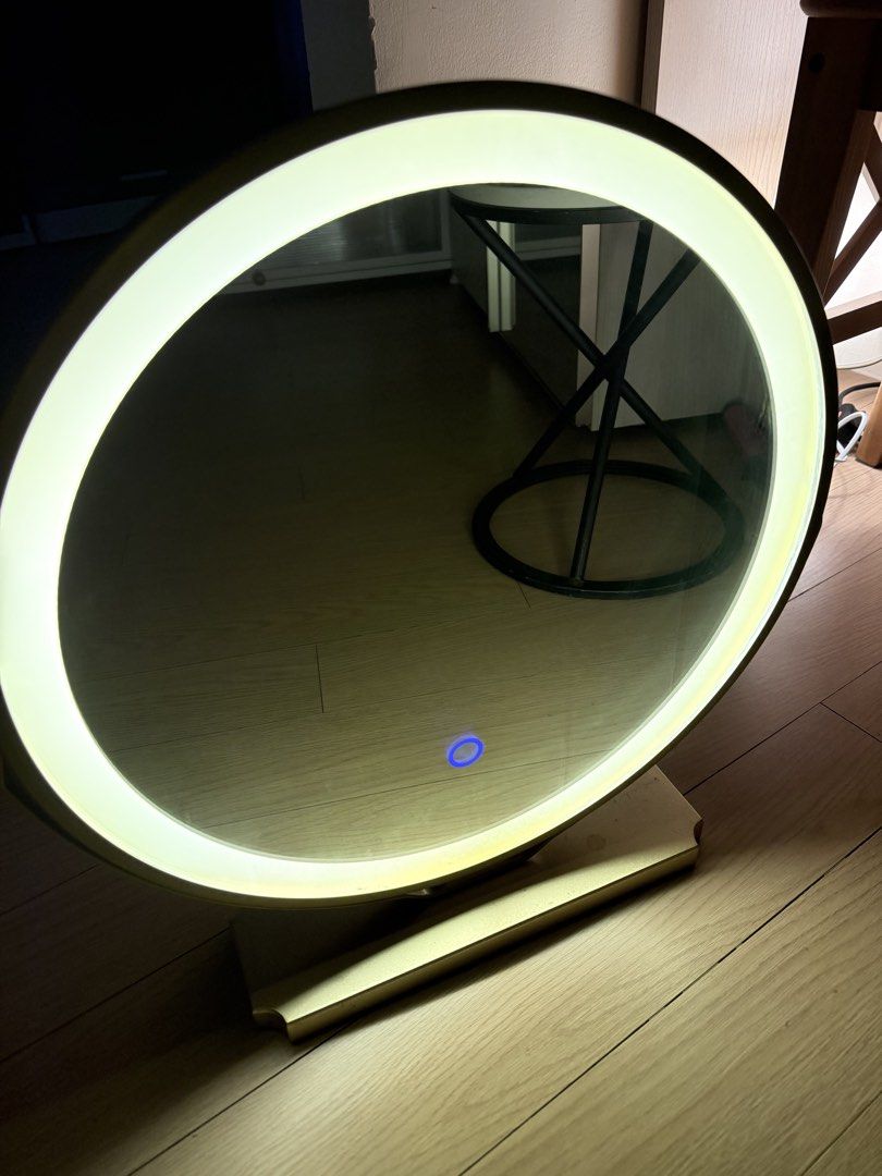 LED Vanity Mirror (Category: Mirrors) located in Manila. Submitted by livefish_c3e131 (Listing ID 1430125520, Image 2). Description: .