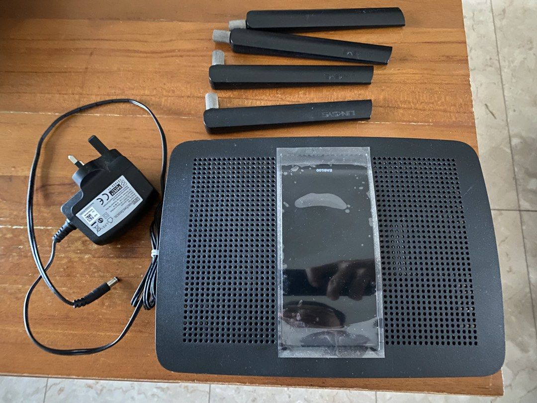 Linksys EA8100 Wireless Router439569422212157440