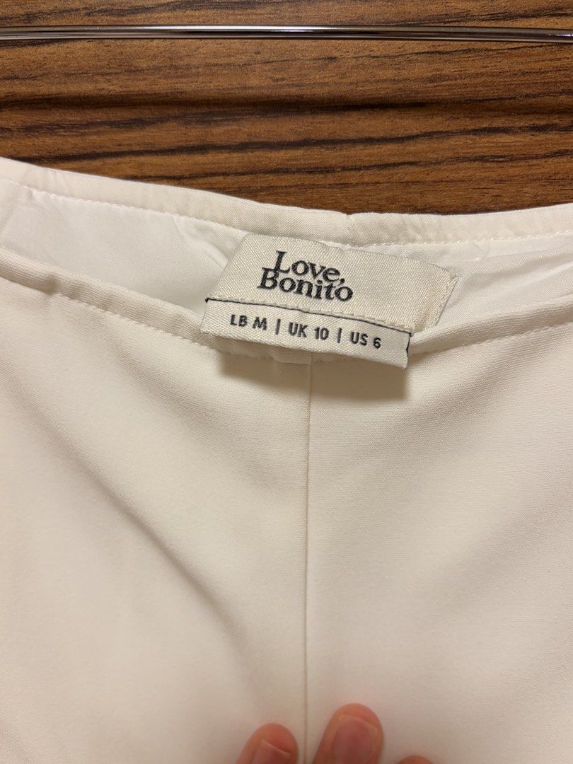 Love, Bonito White Culottes Pants (Category: Other Bottoms) located in Manila. Submitted by bratrcm (Listing ID 1430100108, Image 2). Description: used once.