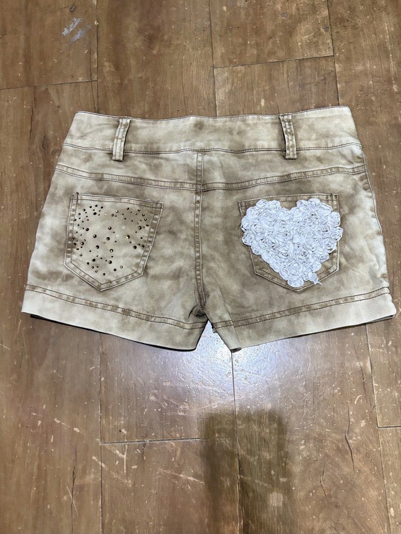 Y2k Low-rise Tan Shorts with Gems (Category: Shorts) located in Manila. Submitted by agldnlrms (Listing ID 1430127028, Image 2). Description: .