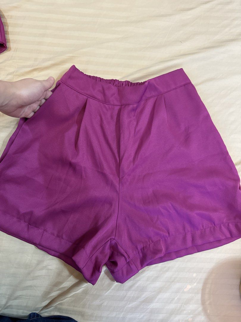 Magenta Vest and Shorts Set (Category: Sets or Coordinates) located in Davao. Submitted by therealtrader8 (Listing ID 1430120686, Image 3). Description: .