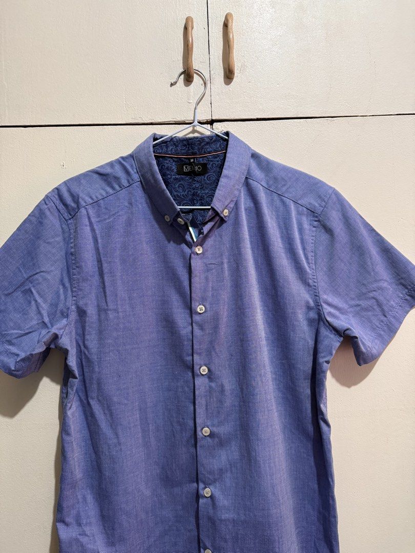 Memo polo (Category: Tshirts & Polo Shirts ) located in Quezon City. Submitted by elleshops (Listing ID 1430076892, Image 3). Description: Never used just stored With flaw, see last pic.