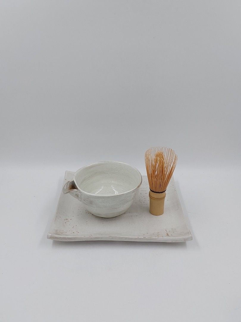 Milky White Stoneware Katakuchi (Category: Coffee & Tea Tableware) located in Quezon City. Submitted by curated.stoneware.ph. (Listing ID 1430209202, Image 2). Description: Milky white stoneware set 🤍 4 x 2.5 inches With small paint chip—please check last photo for details. Clean, minimal, and perfect for your matcha ritual 🍵 ‼️whisk not included.