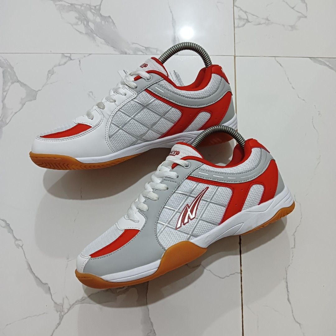 Nassau Speedweb Indoor Shoes (Category: Sneakers) located in Cebu City. Submitted by bsidethrift (Listing ID 1430082925, Image 2). Description: orig 💯 unisex size 7-7 .5 womens size 6 men's good for pickle ball, badminton new condition accepting offers .
