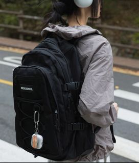 由 1hest (刊登 ID 1430080400，圖片 1) 提交，位於 的 (類別：)，說明：。