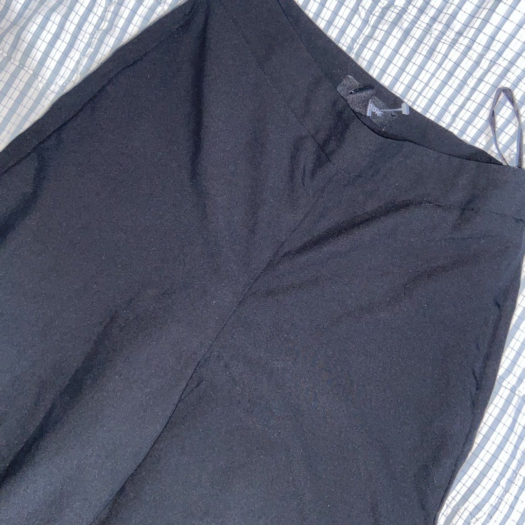 New Look Wide Leg Culottes (Category: Other Bottoms) located in Iligan City. Submitted by dddbq (Listing ID 1430196333, Image 1). Description: .