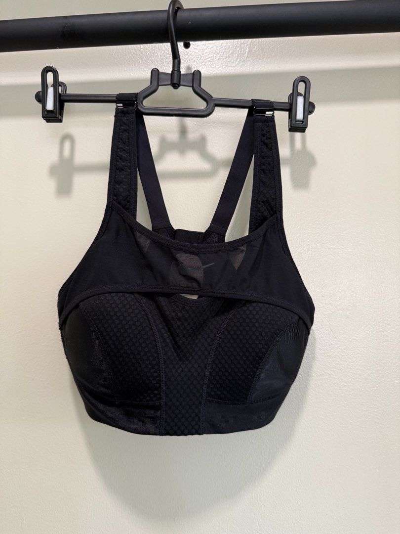 Nike Indy Breathe Bra High Support Black (Category: Activewear) located in Manila. Submitted by v2024 (Listing ID 1430034965, Image 3). Description: Used once.
