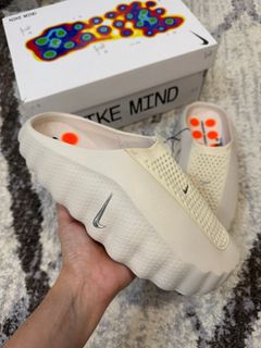 (Category: ) located in . Submitted by soledout_kicks (Listing ID 1430136363, Image 1). Description: .