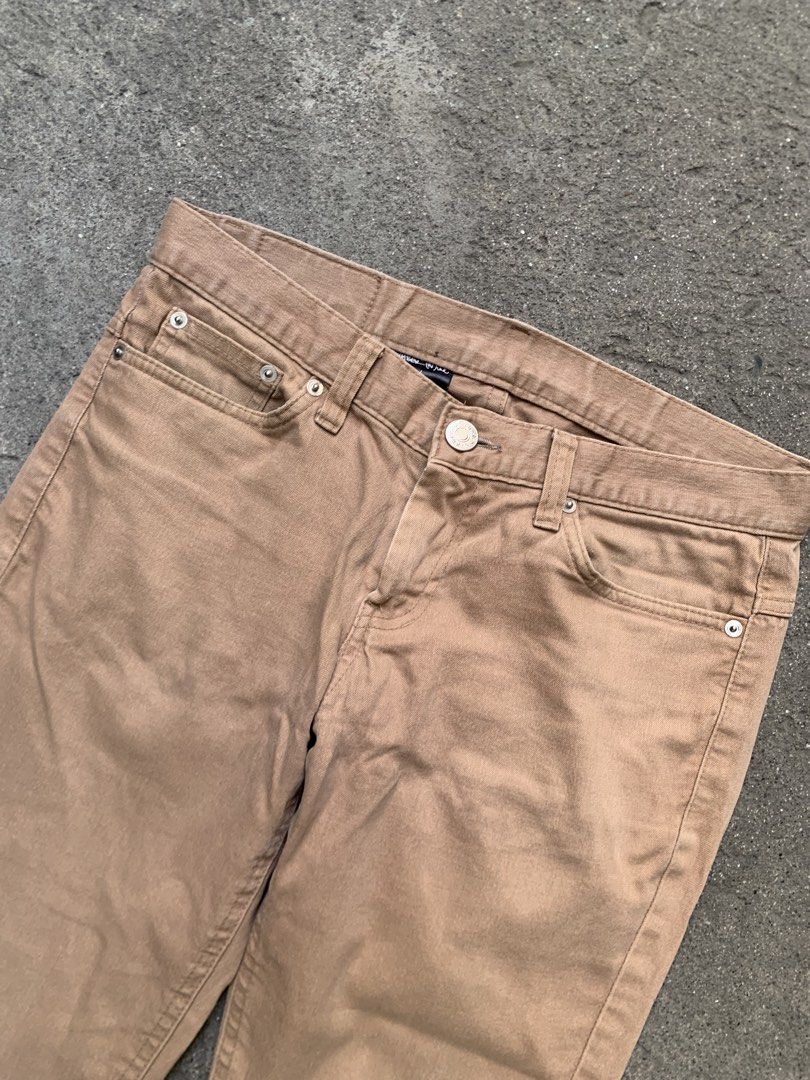 Number Nine - Khaki Chino Pants (Category: Chinos) located in Quezon City. Submitted by madta.ph (Listing ID 1430122671, Image 2). Description: Size 2 32 waistline 38.5 length 28 inseam 6 leg opening No flaws No stains No issues.