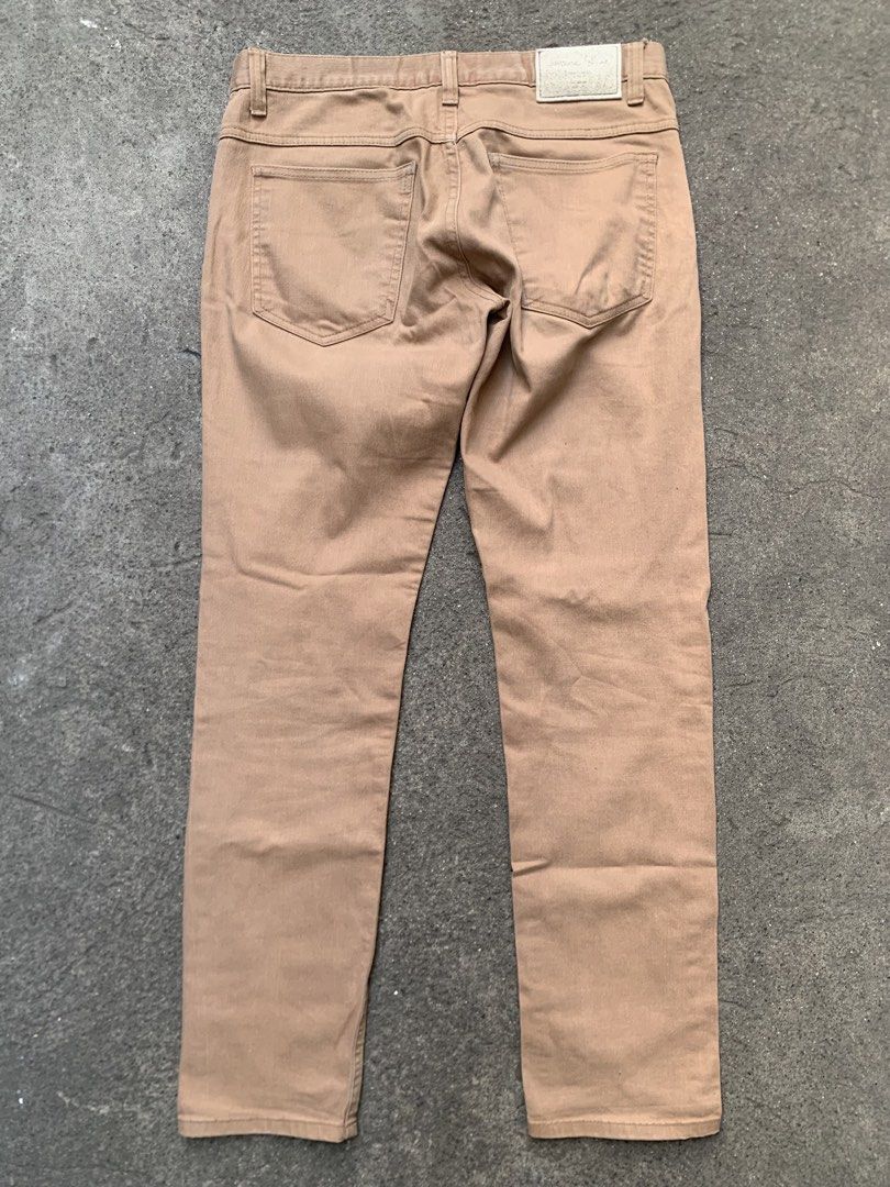 Number Nine - Khaki Chino Pants (Category: Chinos) located in Quezon City. Submitted by madta.ph (Listing ID 1430122671, Image 3). Description: Size 2 32 waistline 38.5 length 28 inseam 6 leg opening No flaws No stains No issues.