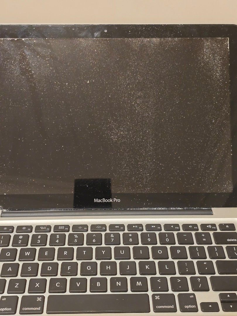 Old MacBook Pro420613750879037441