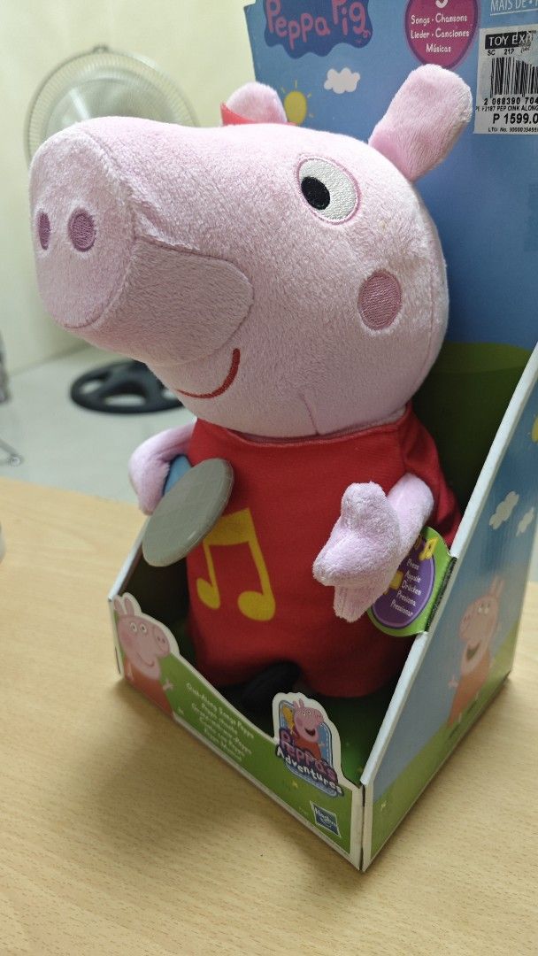 Peppa Pig Musical Plush Toy (Category: Plushies & Soft Toys) located in Manila. Submitted by skyreva (Listing ID 1430170196, Image 2). Description: Talking and Singing Big Peppa Pig Toy.