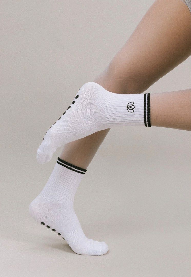 Pilates / yoga grip socks (Category: Socks & Tights) located in Manila. Submitted by X5QCUbHbQikK13fW5oZxrReIJHGq1E (Listing ID 1430185072, Image 1). Description: Bulk orders of 10 pieces and above have a discount..
