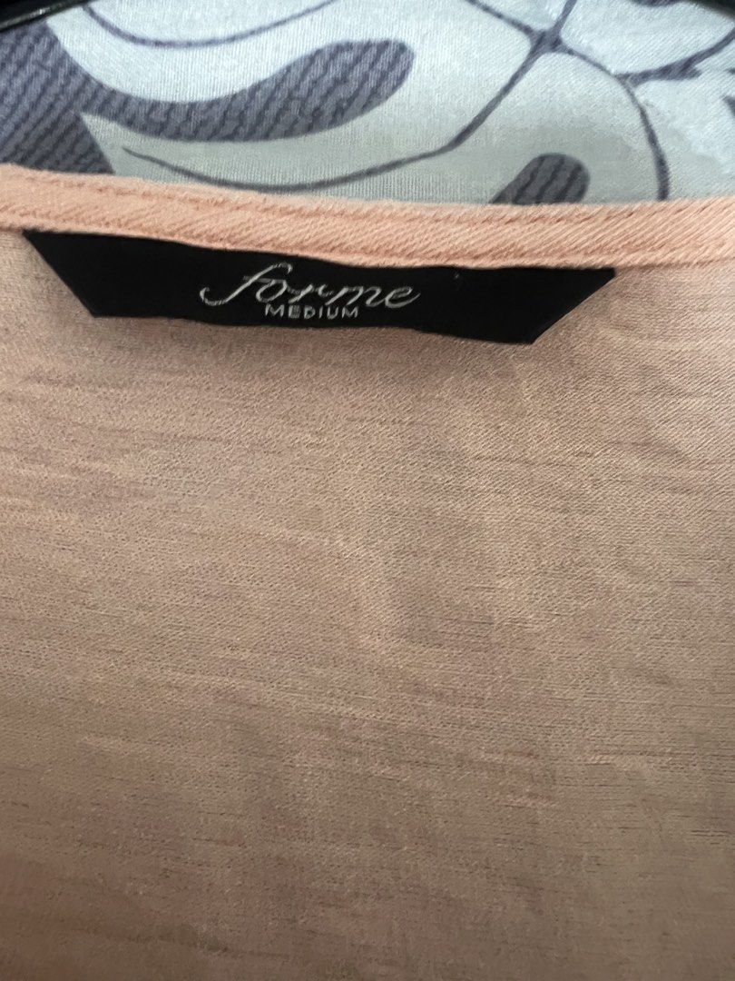 Pre-loved For Me blouse (Category: Blouses) located in Manila. Submitted by jo_str (Listing ID 1430135862, Image 3). Description: .