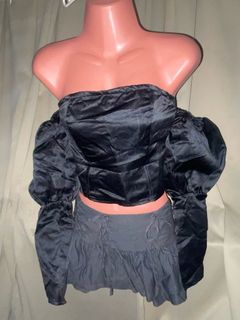(Category: ) located in . Submitted by closetbymint (Listing ID 1430050045, Image 1). Description: .