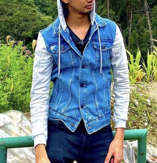 (Category: ) located in . Submitted by msalman26 (Listing ID 1430050465, Image 1). Description: .