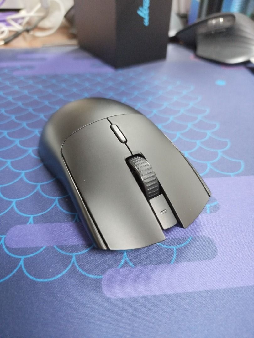 Razer Viper v3 Hyperspeed/ Focus Pro 30k DPI (Category: Mouse & Mousepads) located in Quezon City. Submitted by calibre027 (Listing ID 1430028530, Image 2). Description: Razer Viper v3 Hyperspeed/ Focus Pro 30k DPI ✔ all working, no issue - you can test upon pickup ✔ Focus Pro 30k DPI ✔ SRP is around 4k pesos 👉 Package: mouse, receiver, AA battery installed 👉 RFS: trying other mouse shapes 👉 meetup - Avire Tower Proj.4, Quezon City / sm north,