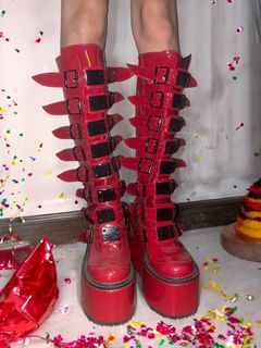 (Category: ) located in . Submitted by girls.selling.stuff (Listing ID 1430070023, Image 1). Description: .