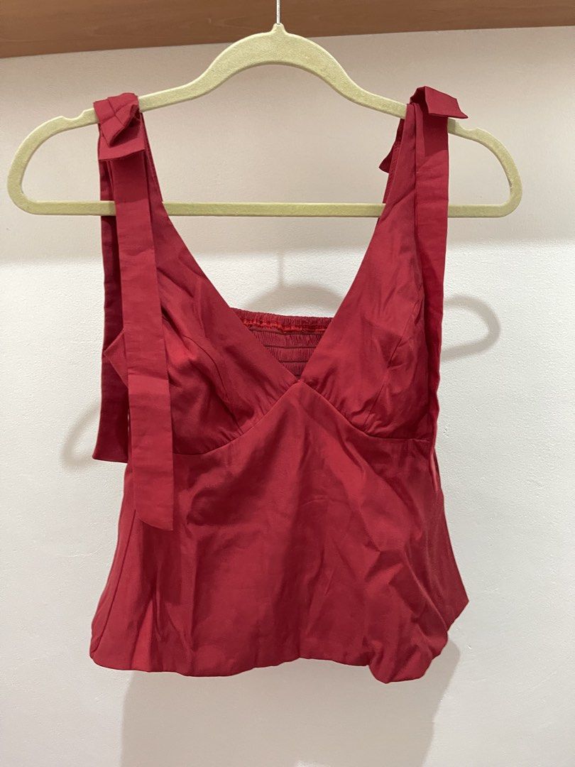 Red Sleeveless V-Top with Ribbon (Category: Blouses) located in Taguig. Submitted by destashph_ (Listing ID 1430099680, Image 2). Description: .