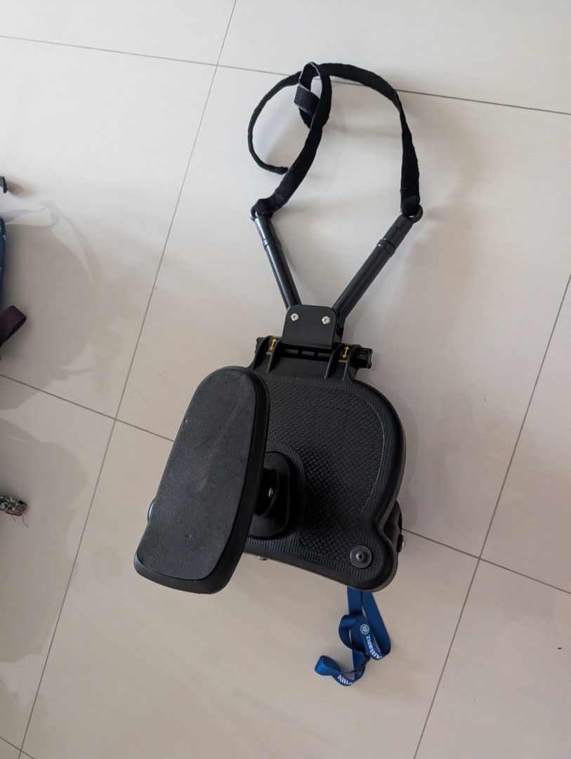 Seat extender (Category: Strollers) located in Singapore. Submitted by yellowknotwin (Listing ID 1430117536, Image 1). Description: seat extender .