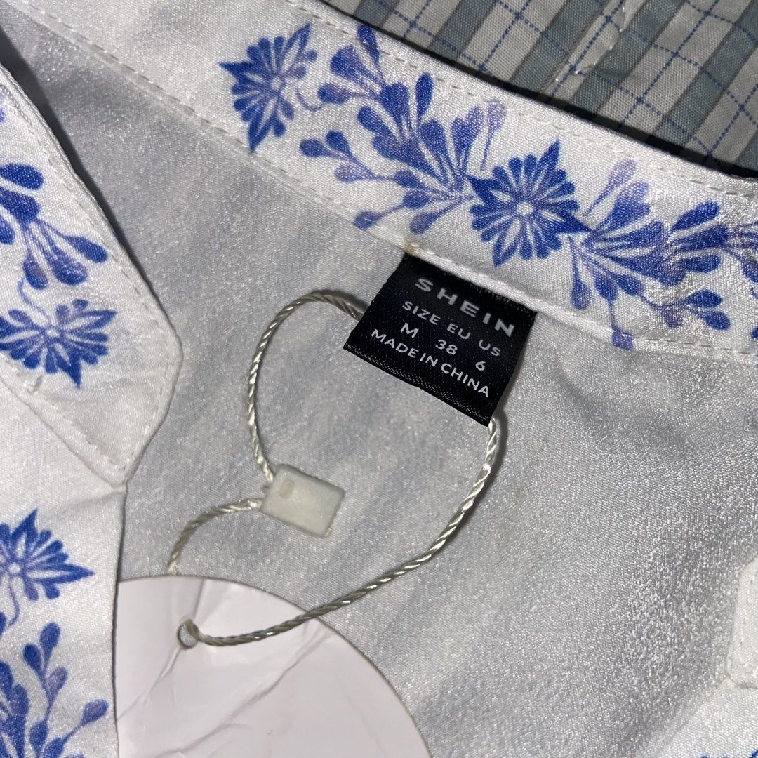 SHEIN Blue and White Printed Dress (Category: Dresses) located in Iligan City. Submitted by dddbq (Listing ID 1430196816, Image 3). Description: .