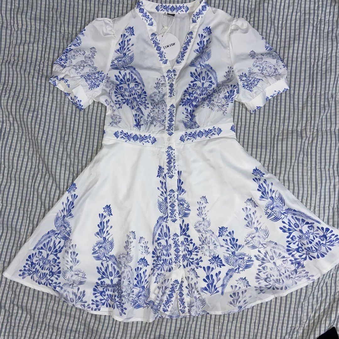 SHEIN Blue and White Printed Dress (Category: Dresses) located in Iligan City. Submitted by dddbq (Listing ID 1430196816, Image 2). Description: .