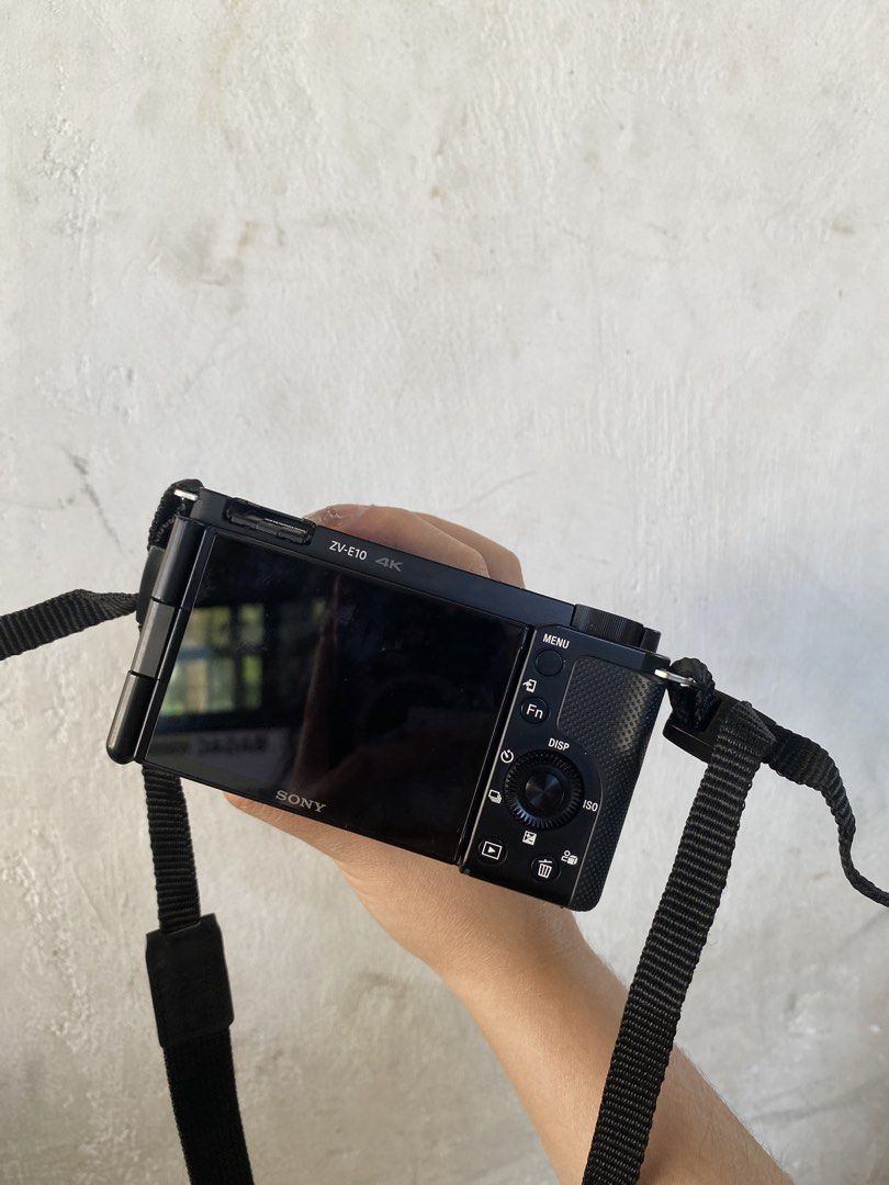 Sony ZV-E10 4K Camera (Category: Cameras) located in Quezon City. Submitted by cheddarscorner (Listing ID 1430101981, Image 1). Description: With box, SD Card, Lens and case..
