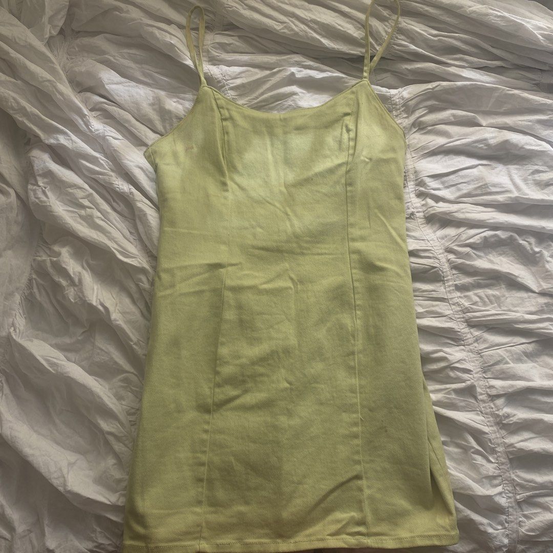 Sunday Summer Midi Dress Set (Category: Dresses) located in Quezon City. Submitted by isapoca (Listing ID 1430035622, Image 3). Description: 2 h&m, 1 just g(blue) midi dress with minor stains (can be removed by washing) Fits Womens M-L frames Sold as set only! MOP GCash Loc: Quezon City.