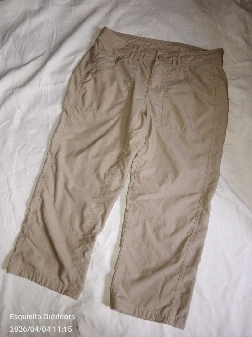 TnF Horizon 2.0 Capri pants (Category: Activewear) located in Cabuyao City. Submitted by khode025 (Listing ID 1430049008, Image 2). Description: TnF Horizon Capri Pants size 4 on tag/small to medium waist:30-32 length:30 excellent like new condition beige/tan color quick dry fabric 980 only.