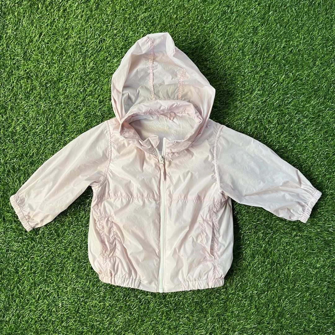 Uniqlo Baby Pink Jacket (Category: Babies & Kids Fashion) located in Legazpi City. Submitted by lover0se (Listing ID 1430196926, Image 1). Description: Uniqlo baby jacket • size 80.