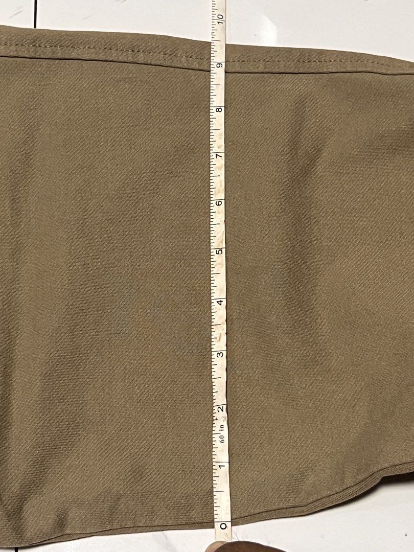 Uniqlo XL Brown Pants (Category: Joggers) located in Quezon City. Submitted by rappiboi (Listing ID 1430168754, Image 3). Description: .