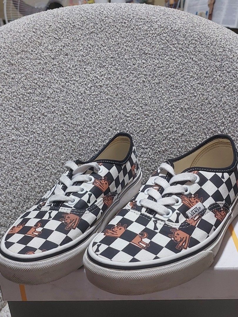 Vans Checkerboard Dog Print Sneakers (Category: Sneakers) located in Malabon City. Submitted by ynaboomboom (Listing ID 1430031010, Image 1). Description: VANS size 6.5 US used few times only veey good condition needs cleaning (nakastock na lang) 📍 Malabon delivery via lalamove/grab c/o buyer.