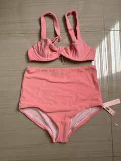 (Category: ) located in . Submitted by tinybubbless (Listing ID 1430108554, Image 1). Description: .