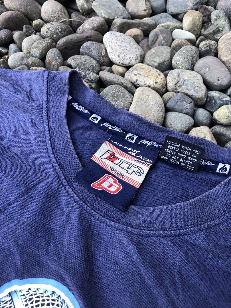Vinatage y2k johnny blaze (Category: Tshirts & Polo Shirts ) located in Labrador. Submitted by thriftnimab (Listing ID 1430063448, Image 2). Description: 21x28 Vintage johnny blaze tee.