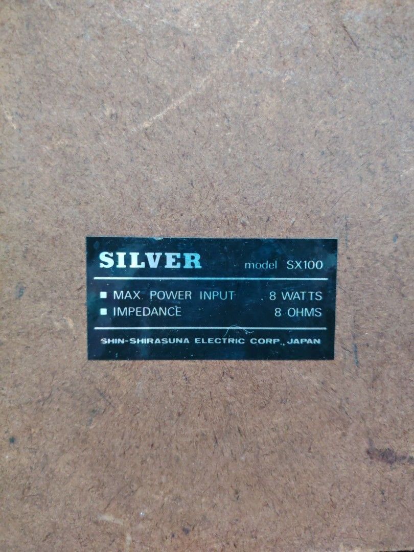 Vintage Silver Speakers472980728726179842