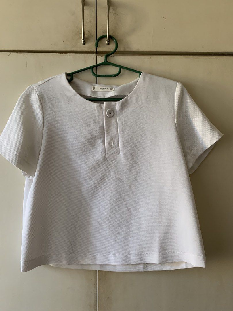 White Mango Top (Category: Blouses) located in Cainta. Submitted by kapta (Listing ID 1430034520, Image 2). Description: .