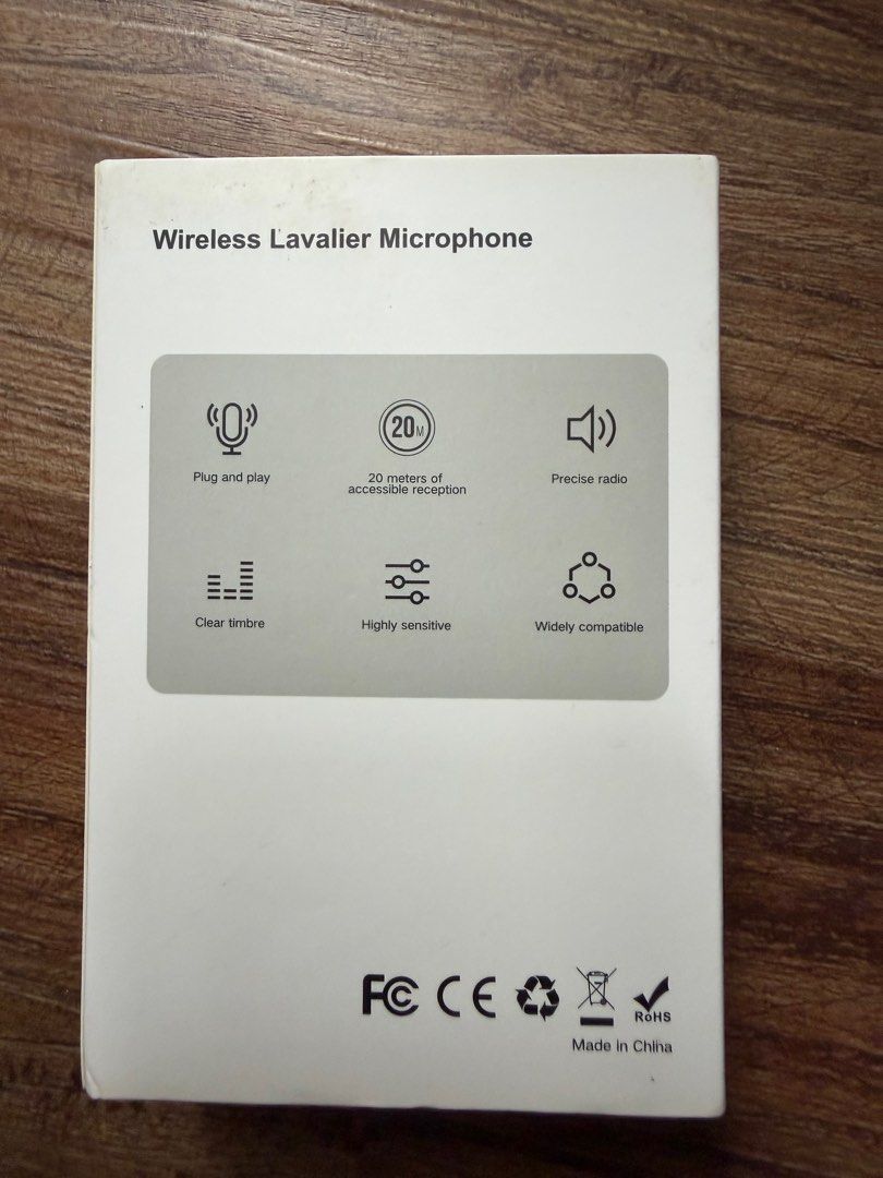 Wireless Lavalier Microphone423331242286131204