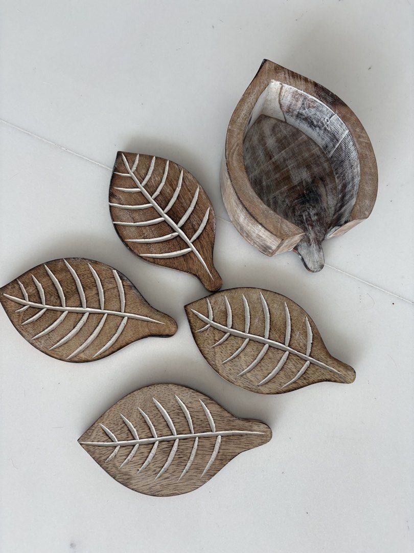 Wooden Leaf Coaster Set446011923278090240