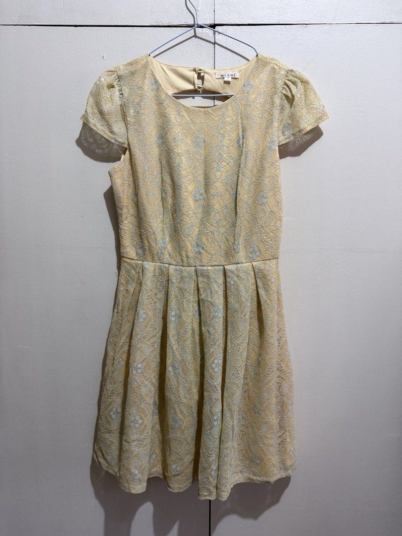 Yellow Lace Dress - Size M (Category: Dresses) located in Quezon City. Submitted by elleshops (Listing ID 1430062857, Image 1). Description: Yellow and blue lace dress Twice used and stored Rfs: do not fit me anymore.