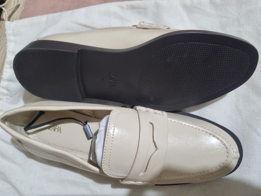 Zara Cream Loafers - Size 36 (Category: Loafers) located in Quezon City. Submitted by shopewisely (Listing ID 1430050469, Image 2). Description: Reason for selling: It's too big on me. I'm usually a size 36 but this might have a larger sizing. Could fit a size 37. includes dustbag.