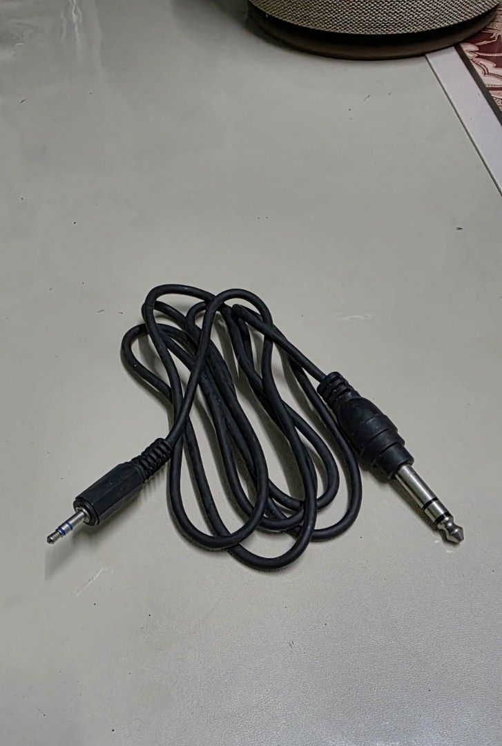 1.5m, Stereo 3.5mm to 6.35mm Audio Cable