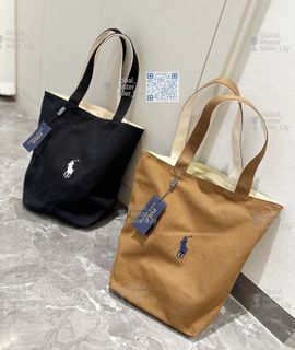 (Category: ) located in . Submitted by fashion.luxe (Listing ID 1430231299, Image 1). Description: .