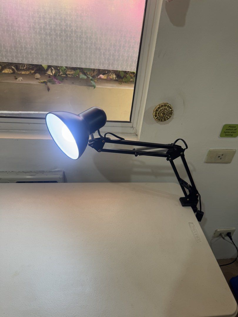 Adjustable Desk Lamp (Category: Lighting) located in Caloocan City. Submitted by boneezytates (Listing ID 1430248847, Image 2). Description: Mechanical adjustable desk light No issue. Working well. Body and head of the lamp are adjustable. You can also easily change its place. Meet up can be arrange around cubao or centris. Delivery: Centris or commonwealth.