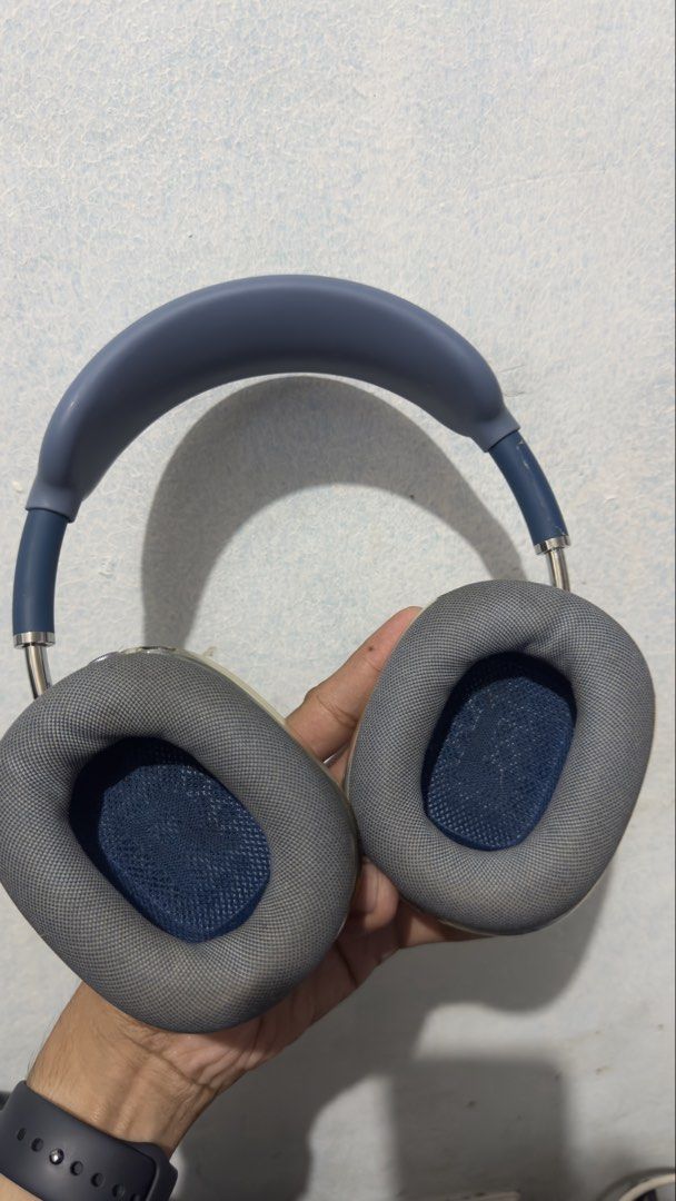 Apple AirPods Max - Blue (Category: Headphones & Headsets) located in Pateros City. Submitted by silasweir (Listing ID 1430274548, Image 3). Description: Apple AirPods Max in blue. The headphones have a blue headband and earcups. The earcups are a light grey color. The headphones come with a blue carrying case. Cushions for replacement. Slightly negotiable.