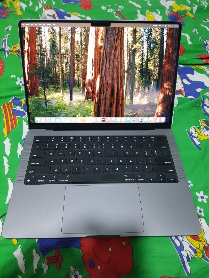Apple MacBook Pro 14-inch M3 Chip 8GB with 512GB SSD