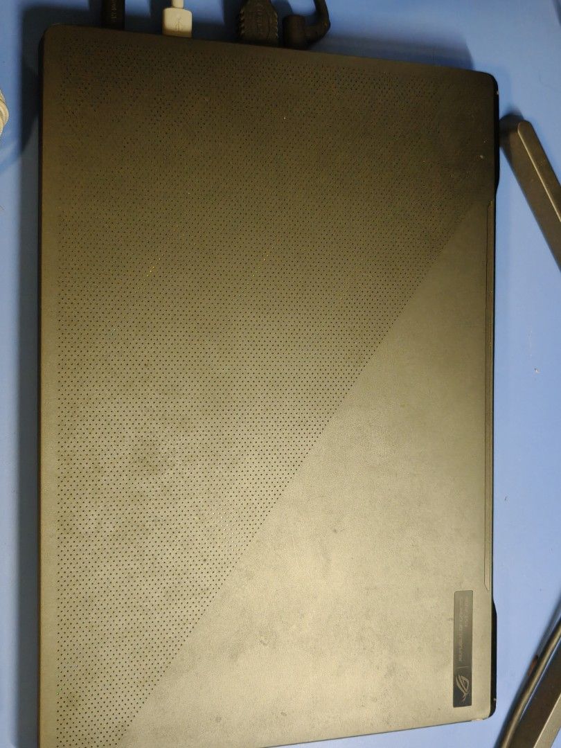 ASUS ROG Zephyrus G16 4060420607347530158081